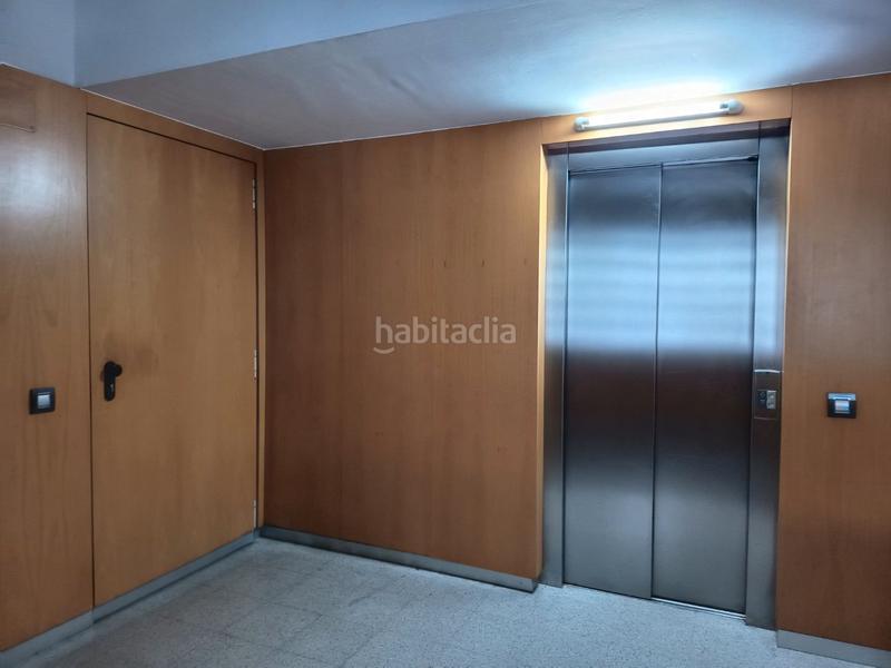 Foto cc001110-a389-4c5a-bc98-52f6d3bad424. Location parking voiture dans carrer princesa 29 dans Granollers