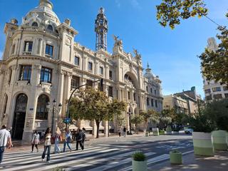 Locale commerciale in Plaça de l'ajuntament 2. Local en rentabilidad a pie de calle