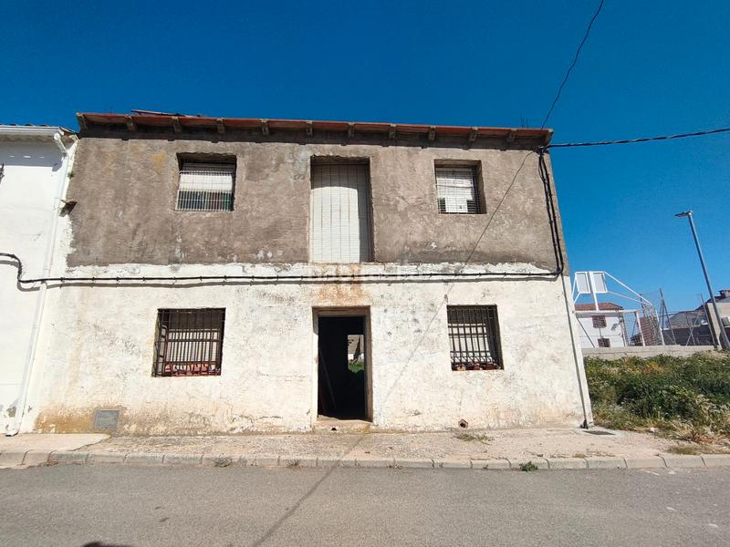 Foto 694d3ed0-abe3-41fc-a30d-3bae6b506a9d. Masia a calle olmo 8 a Robledo