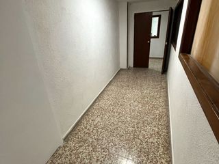 Affitto Locale commerciale in Eivissa 4. Trastero de 8 m² con puerta ancha – fácil acceso
