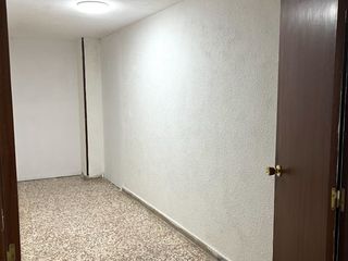 Rent Business premise in Eivissa 4. Trastero de 8 m² con puerta ancha – fácil acceso