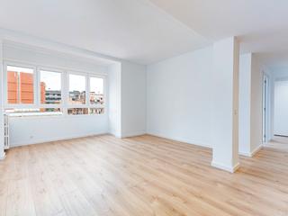 Pis a Carrer de londres 20. Piso en calle londres, muy luminoso, tranquilo y totalmente refo