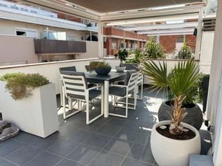 Piso en Francesc pi i margall 82. Piso espacioso, moderno y con terraza espectacular en marianao