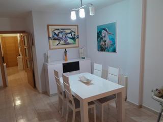 Piso en La palma 15. Piso amplio y soleado a 200 metros de la playa