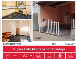 Maison à Montaña de timanfaya 87. Casa adosada