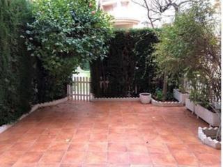 Duplex à Carrer de gastón castelló 2. Bajo dúplex, con dos grandes terrazas, piscina y luz en playa mu