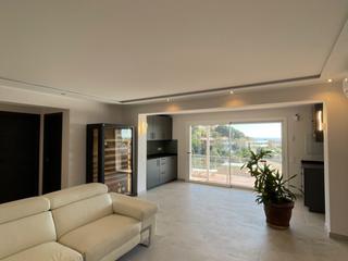 Casa a Carrer peixos 192. Chalet moderno con vistas al mar, totalmente reformado en 2025