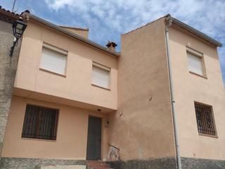 Haus in Calle del cerro 8. Casa particular en alustante