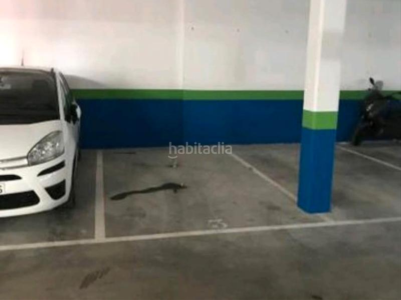 Foto eec2471e-9d47-44eb-a780-529ea2555bc0. Alquiler parking coche en carrer de ponent 32 plaza de parking amplia, coche + moto en Badalona