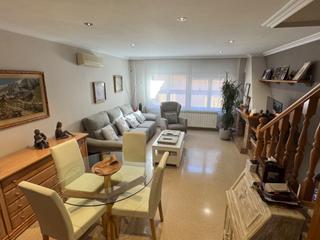 Chalet in Carrer de la justícia 4