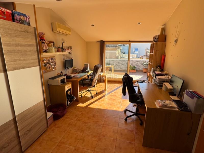 Foto 9a86b8d4-df12-49e7-880f-428bf80d7f2f. Chalet in carrer de la justícia 4 in Centre Rubí