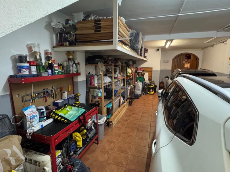 Foto d98550a3-0ab7-47af-8ad7-14bf5bc2c9f2. Chalet in carrer de la justícia 4 in Centre Rubí