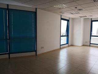 Affitto Ufficio in Calle geología 2. Alquilo modulo de oficina y su plaza de garaje