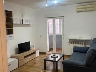 Piso en Calle de ochagavia 12. Piso reformado junto a dehesa la villa- 2 habitaciones