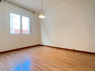 Piso en Francisco giner 16. Piso en venta en carrer de francisco giner