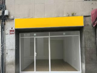 Affitto Locale commerciale in Calle lucà 13-17 local 13-17. Se alquila local ideal para oficina o almacén – totalmente refor