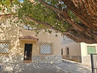 Mas à N-ii-somaen 82. Vivienda a 4 vientos en el municipio de somaen