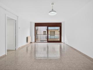 Pis a Travesía de la creu 31. Piso recién reformado en carrer de la creu