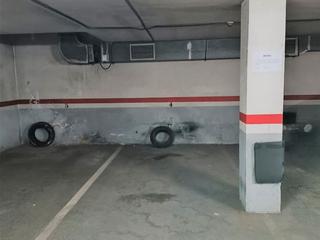 Aparcament cotxe a Rubio i ors 195. En venta 2 plazas de garaje c/rubio i ors 195 (cornella)