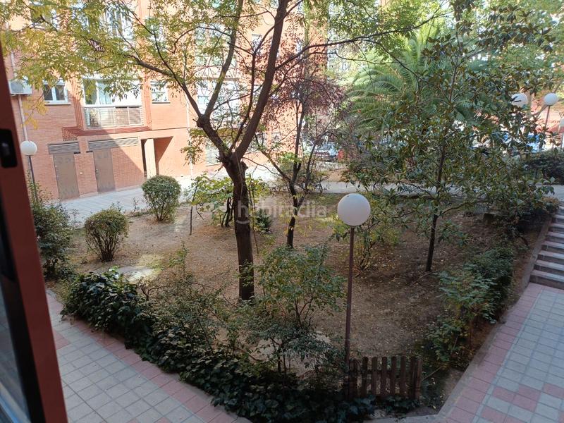 Foto 028fcae4-4993-41ab-bcf5-a80f147f622e. Pis a calle de candilejas 54 a Palomeras Bajas Madrid