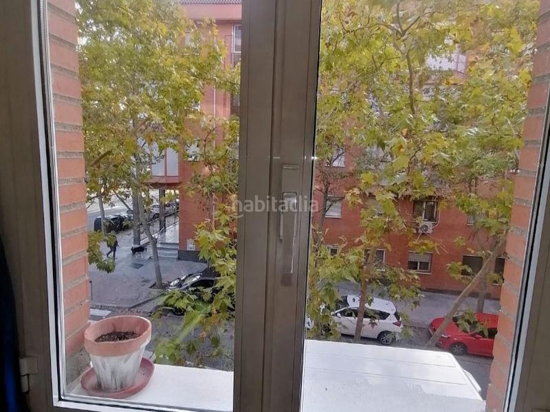 Foto 21d152a5-4226-4678-b1bc-5e8b2a4b2c80. Pis a calle de candilejas 54 a Palomeras Bajas Madrid