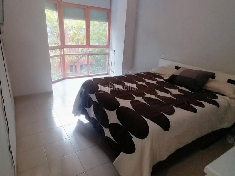 Foto 671c8b1c-5031-4249-af75-f747d514c42f. Pis a calle de candilejas 54 a Palomeras Bajas Madrid