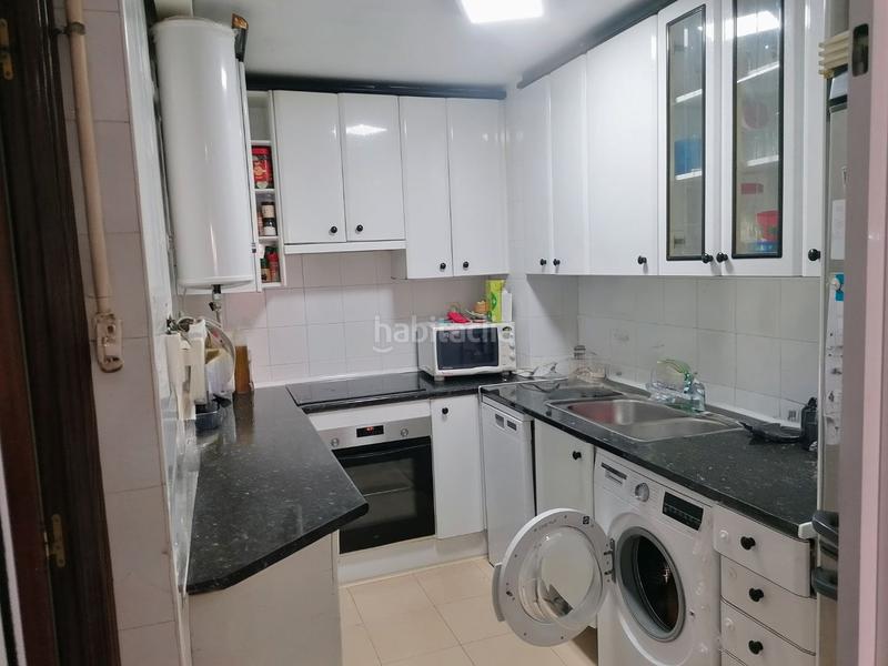 Foto d36cdf2b-aa39-4537-801c-ea4ade0ce4f9. Pis a calle de candilejas 54 a Palomeras Bajas Madrid