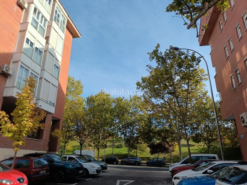 Foto fb19037e-4d91-41ea-9fa1-e0a844faa3ac. Pis a calle de candilejas 54 a Palomeras Bajas Madrid