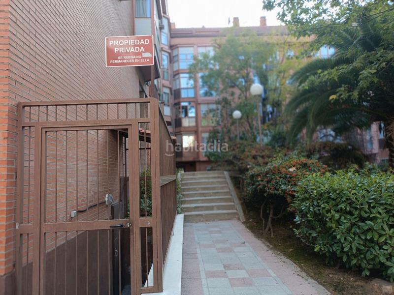 Foto ffc699d1-bef9-47e9-8d94-3644f7d11556. Pis a calle de candilejas 54 a Palomeras Bajas Madrid