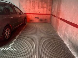 Lloguer Aparcament cotxe a Carrer de múrcia 31. Plaça de garatge cotxe mitja zona navas