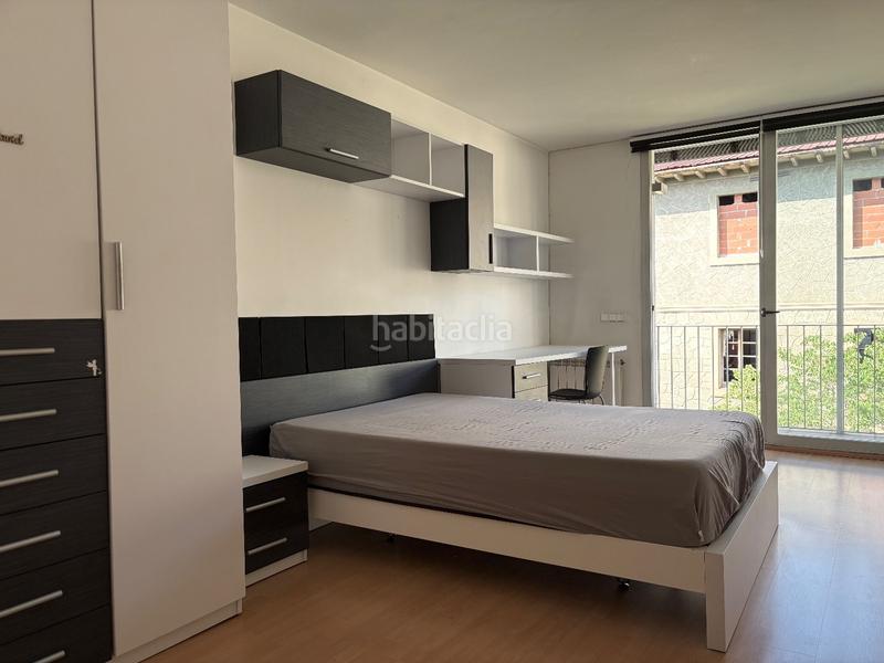 Foto 27d3d355-98b0-4c50-b254-9caf4185b42d. Dúplex a avinguda onze de setembre 4 a Olot