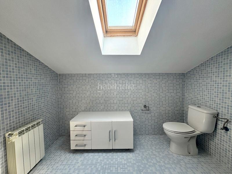 Foto e3c74fba-16a5-41d9-b777-04498c641ecd. Dúplex a avinguda onze de setembre 4 a Olot