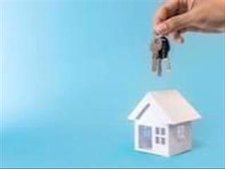 Flat in Plaza constitución 5. Busco piso 2 hab. para comprar.