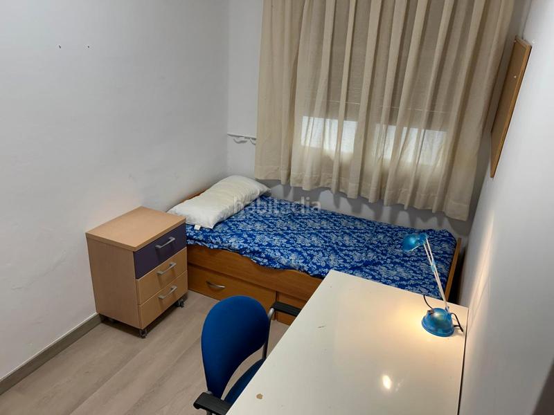 Foto 2d79174f-3440-42c6-ae6f-e2ff8e651665. Alquiler piso en carrer acadèmia 37 solo estudiantes o erasmus en Lleida