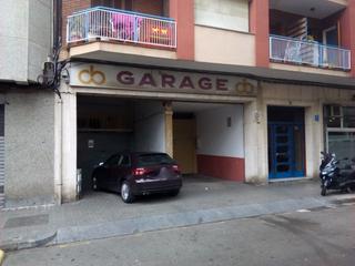 Autoparkplatz in Pedraforca 77. Parking en la florida -pubillas casas