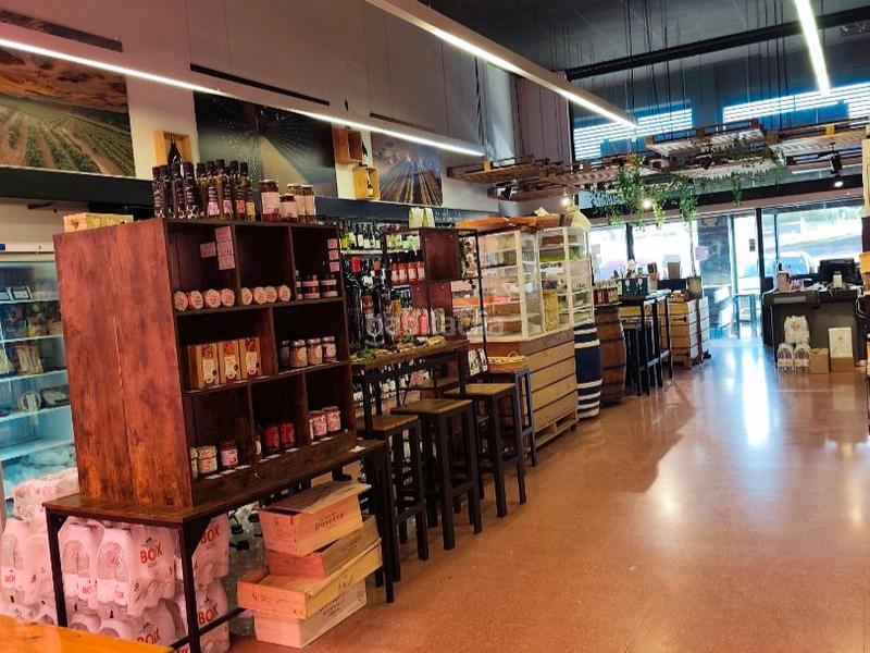 Foto 0b2353e3-700f-422a-8296-e17efa79b026. Traspàs local comercial a onze de setembre 9 a Pallaresos (Els)