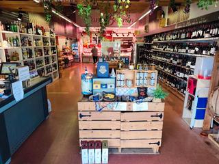 Traspàs Local Comercial a Onze de setembre 9. ?? traspaso de vinoteca – tienda de productos gourmet