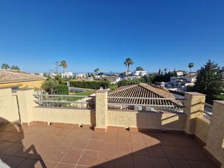 Chalet à Tomillar 45. Descubre el enorme potencial de esta magnífica villa independien