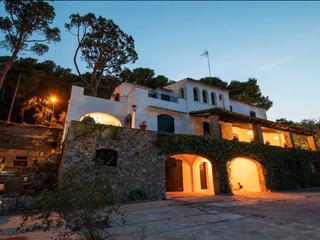 Maison à Carrer de la perica 71. Villa el portió – tamariu, costa brava