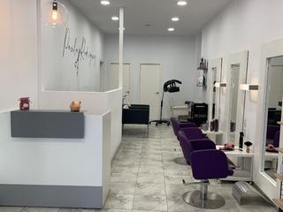 Pas-de-porte Local commercial à Canyelles  1-3. Traspàs de perruqueria i estètica al centre de manresa