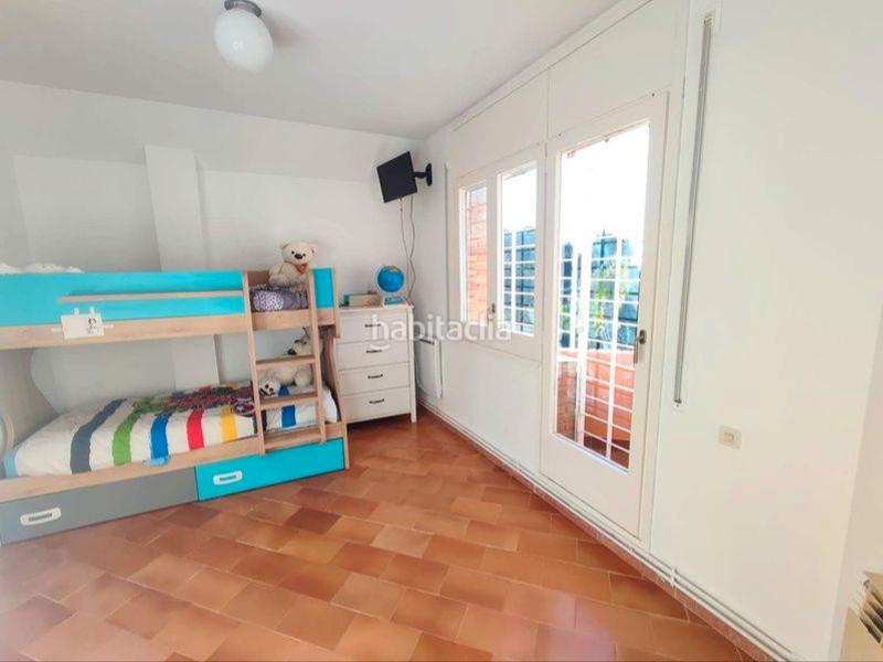 Foto 8b9cccc9-c5bd-41b7-bbe1-fe8ec4264580. Casa a carrer mercè rodoreda-ms blan 1 a Coma-ruga platja Coma-ruga