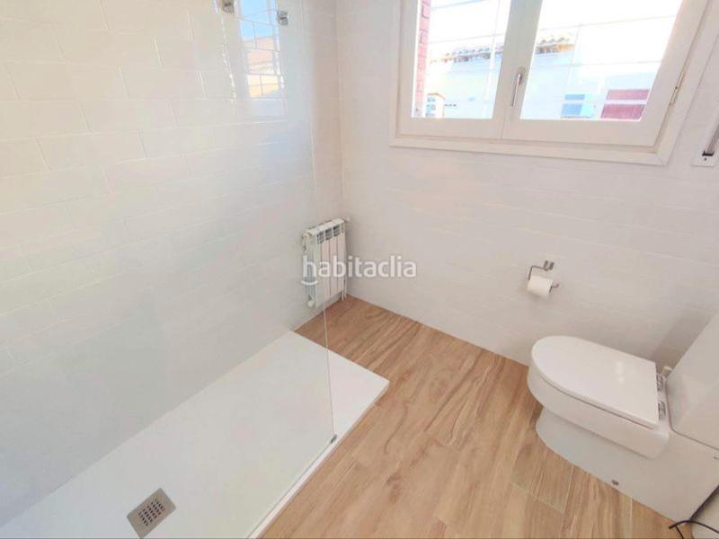 Foto 9d0c74c8-8e89-4965-8985-2ca1277e884f. Casa a carrer mercè rodoreda-ms blan 1 a Coma-ruga platja Coma-ruga