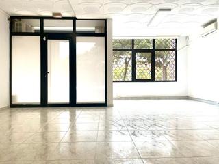 Lloguer Oficina a Escultor monjo 10. Alquiler de oficina/local en avenida de l'escultor monjo, 10,baj