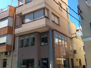 Reihenhaus in Gorria  2. Edificio esquinero vivienda y locales