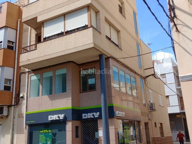 Foto f39a7783-087f-4a2d-bfcf-f38d40531f86. Casa adossada a gorria 2 a Centre La Ràpita