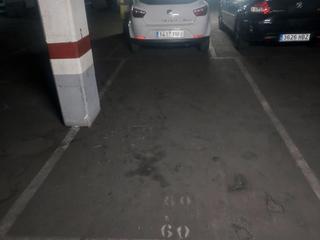 Aparcament cotxe a Riera bastw 22. Parking en venta