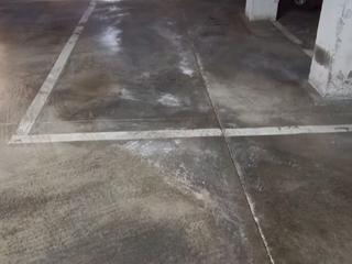 Aparcament cotxe a Florencia 32. Plaza coche grande