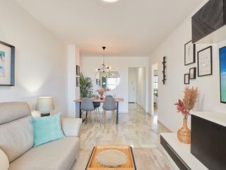 Planta baja en Calle vélez málaga del faro 280. Jardín, parking, trastero, piscina