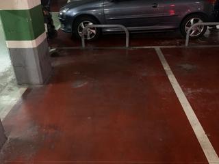 Miete Autoparkplatz in Carrer rei marti 32. Parking para coche mediano barato