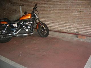 Lloguer Aparcament de moto a Sant joaquim 44. Plaza de aparcamiento para moto el prat de llobregat